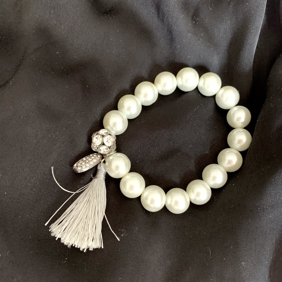 Pearl bobble Bracelet - Picture 2 of 4